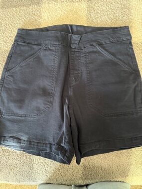 Women’s Classic Navy Pull-On Shorts